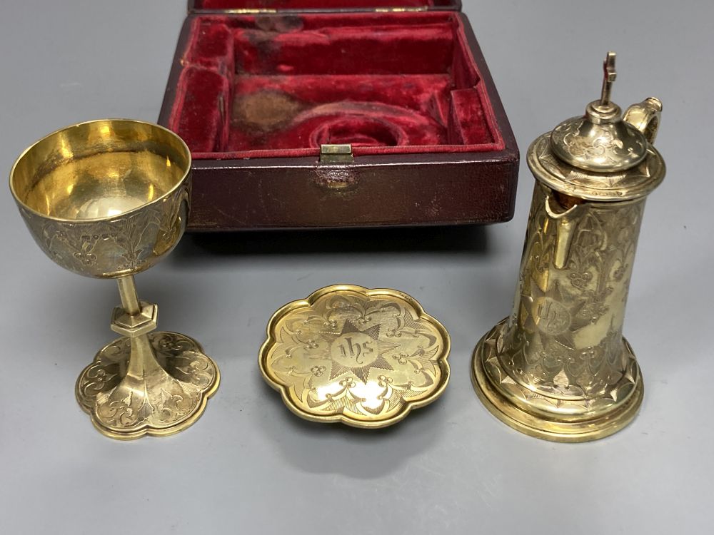 A Victorian cased three piece silver gilt travelling communion set by Edward & John Barnard, London, 1854,